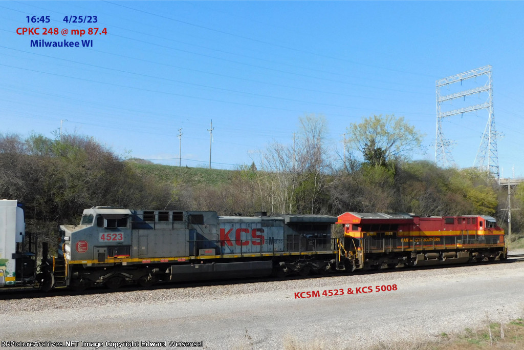 248 rolling into Muskego yard